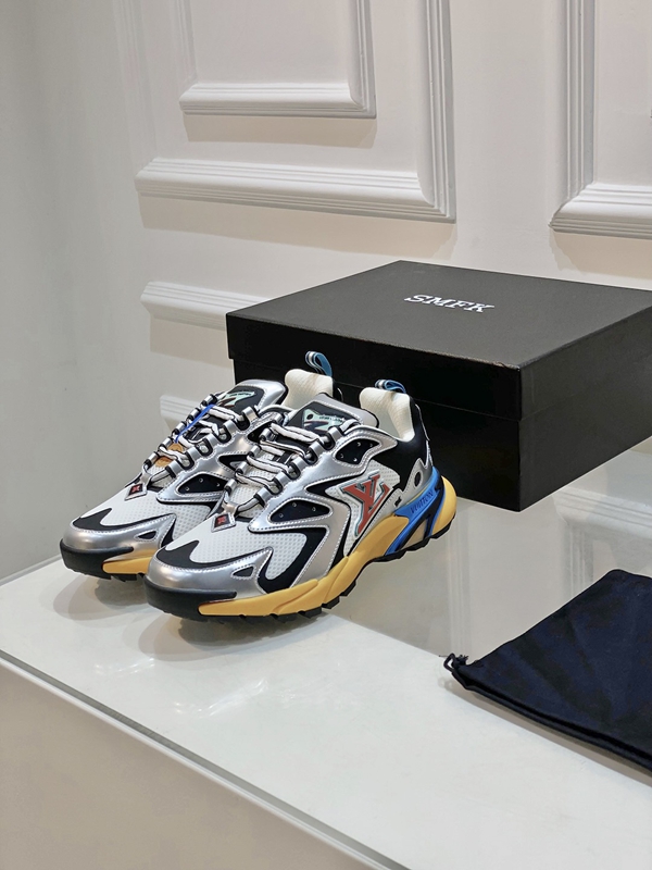 ルイヴィトン靴背面デザイン